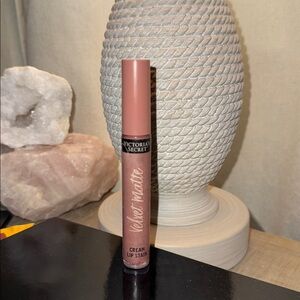 Victorias Secret Velvet Matte Mauve Lipstain Cream